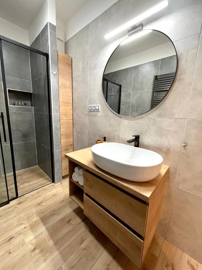 Apartman Elen โนเว เมสตู นอด เมตูยี ภายนอก รูปภาพ